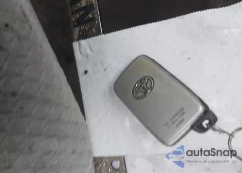 2008 Toyota Camry Hybrid z USA, uszkodzony, nr VIN 4T1BB46K88U036215